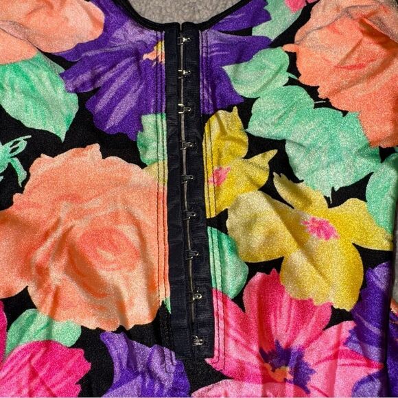 Vtg 90s LaBlanca floral 1 pc high leg deep plunge back/front hook n eye closure - Picture 3 of 11